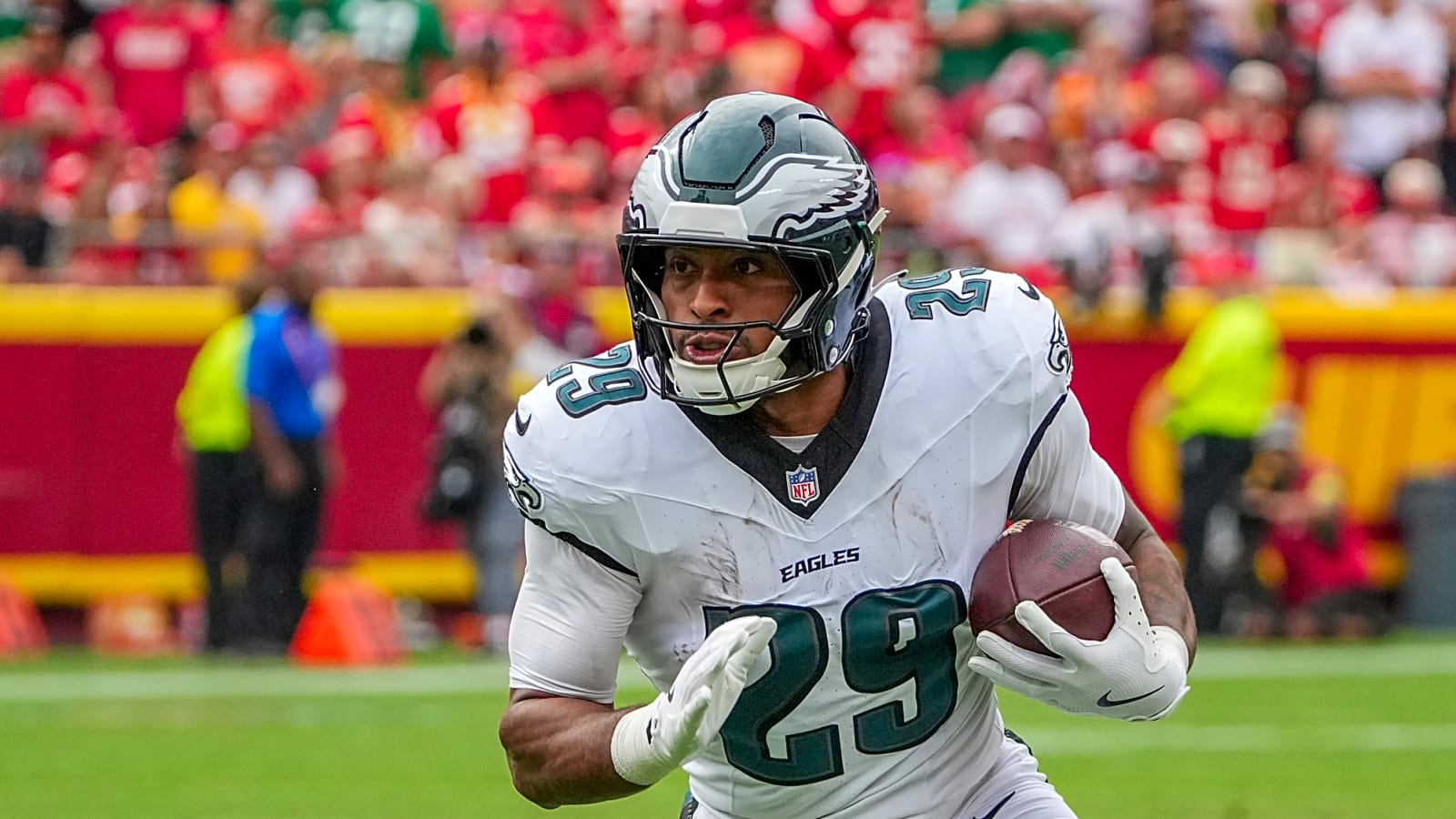 Panthers Signing RB AJ Dillon