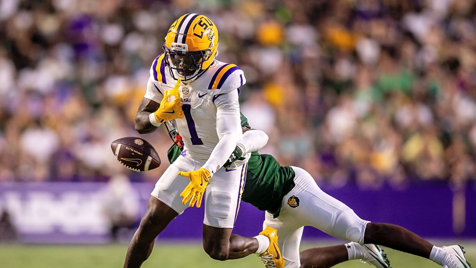Arizona Cardinals find fun new weapon for Kyler Murray, and a defensive makeover highlights latest 7-round 2026 NFL mock draft 