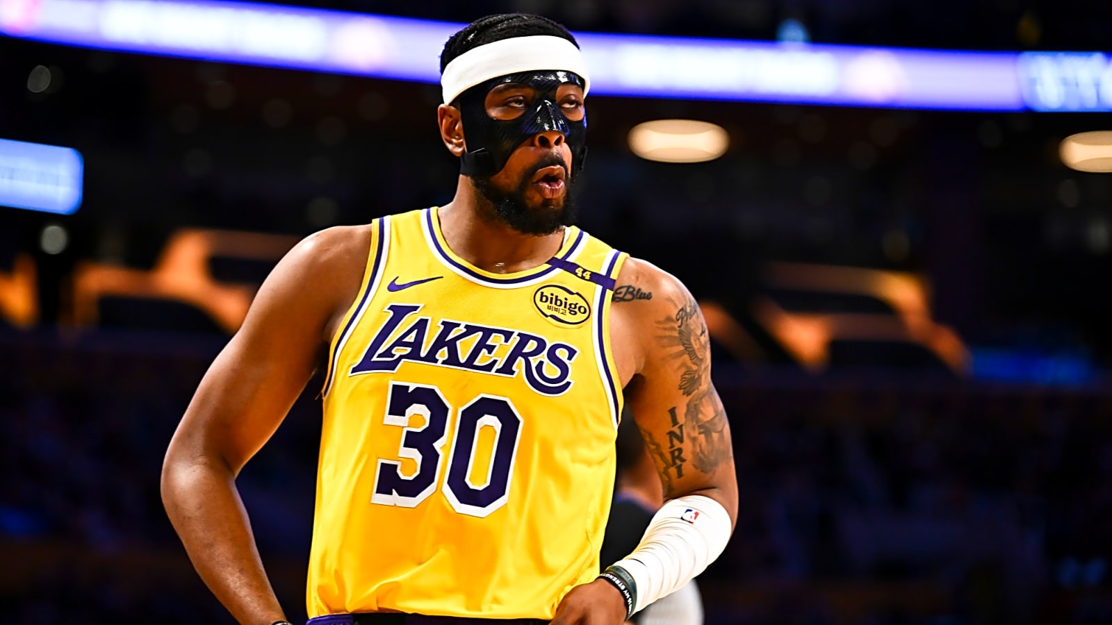 Lakers’ Goodwin, Kings’ Jones Have Team Options Exercised