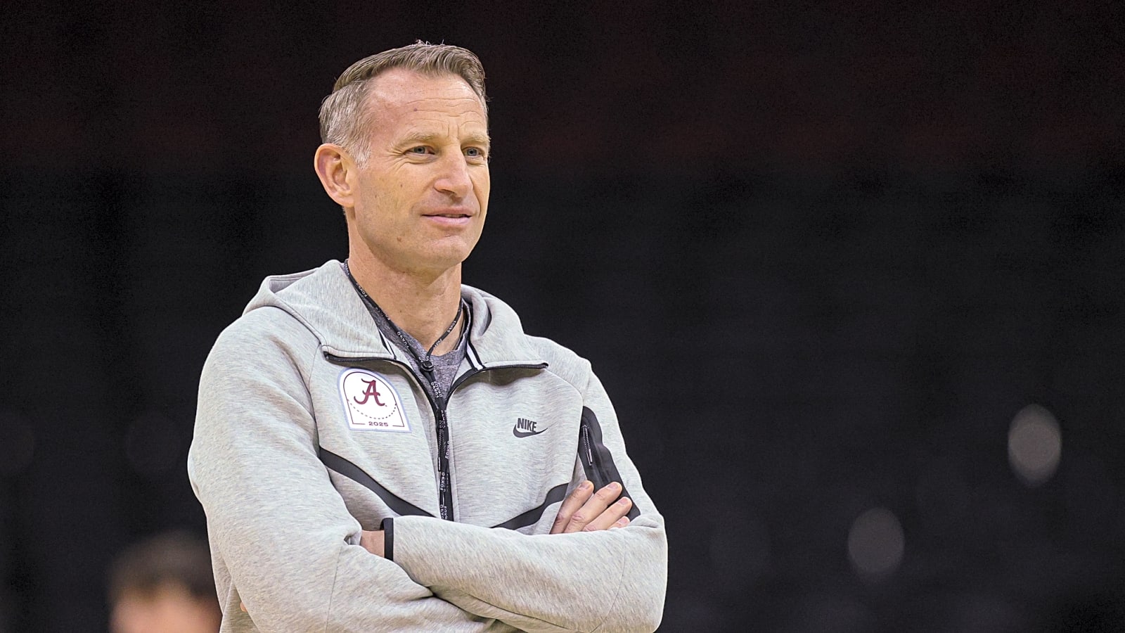 Nate Oats offers Alabama football 5-Star TE target