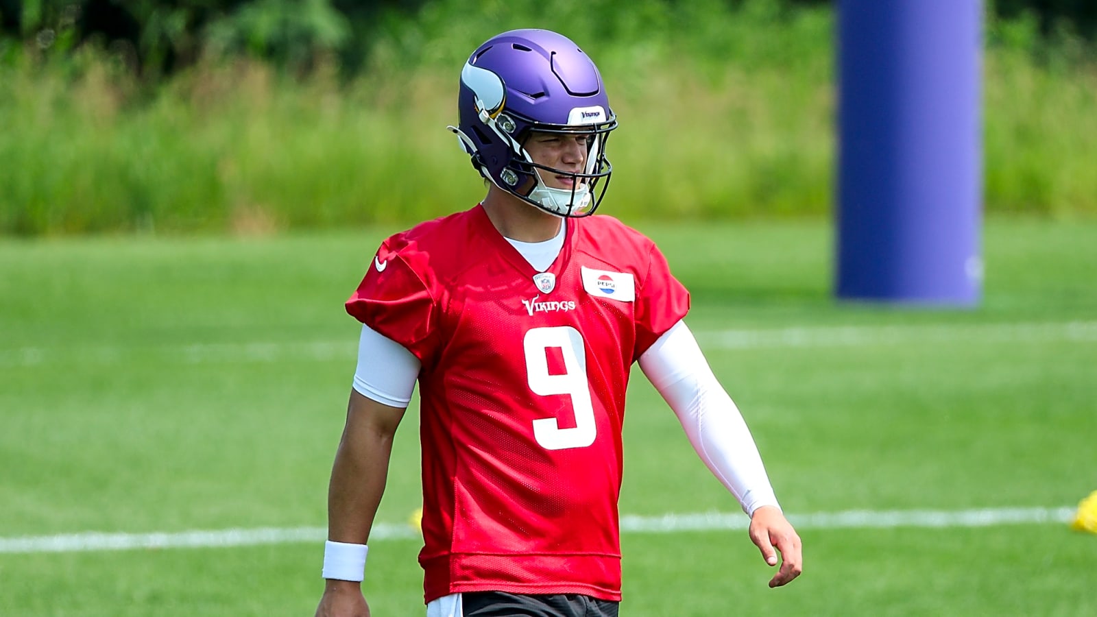 Vikings, J.J. McCarthy Draws Wild Chiefs, Patrick Mahomes Comparison