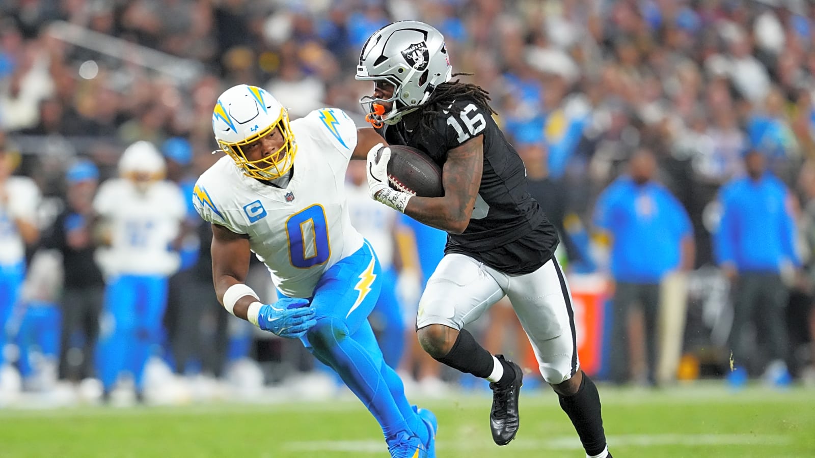 AFC Notes: Daiyan Henley, Ashton Jeanty, Broncos, Chargers, Raiders