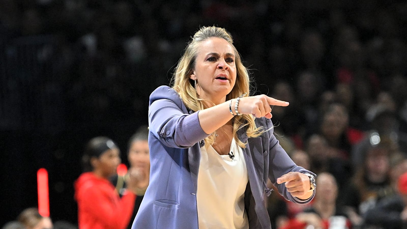 Hammon has ‘heavy heart’ after Popovich retirement