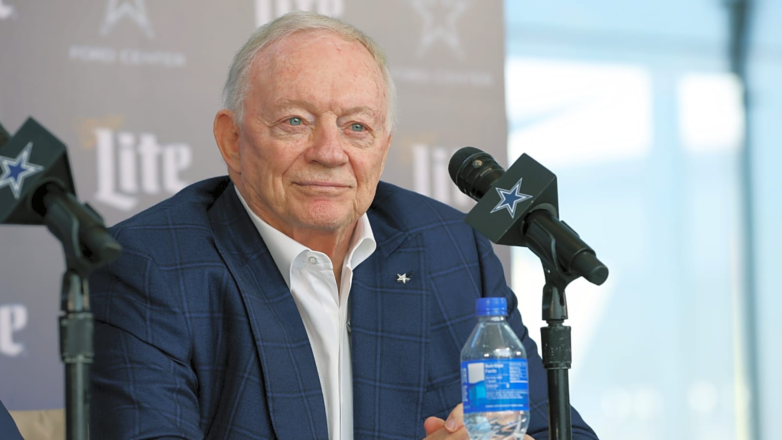 Cowboys&#39; Jerry Jones Given Weird Credit As GM