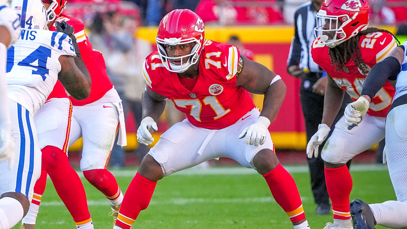 O-Line injuries foreshadowing Mahomes' knee injury