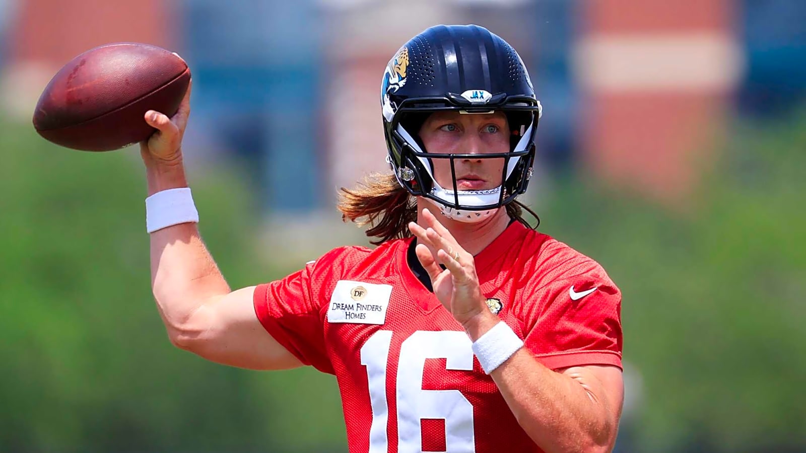 Trevor Lawrence reveals his first impression of Travis Hunter