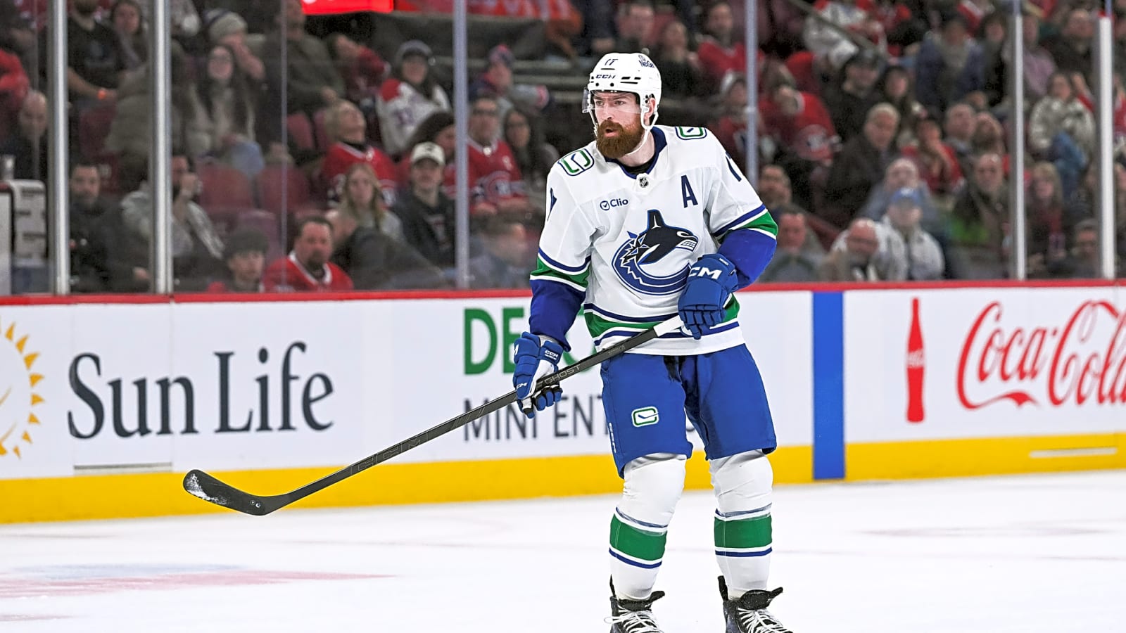 Filip Hronek’s Agent Blasts Trade Rumors Out of Vancouver