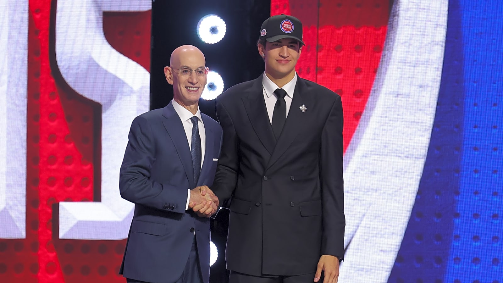 Karim Lopez To Grizzlies At No. 21