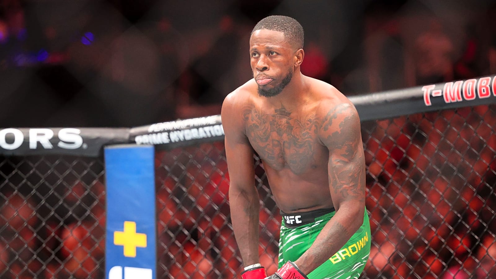 UFC Welterweight Stalwart Takes Aim at Hot Prospect in Major Clash This Weekend