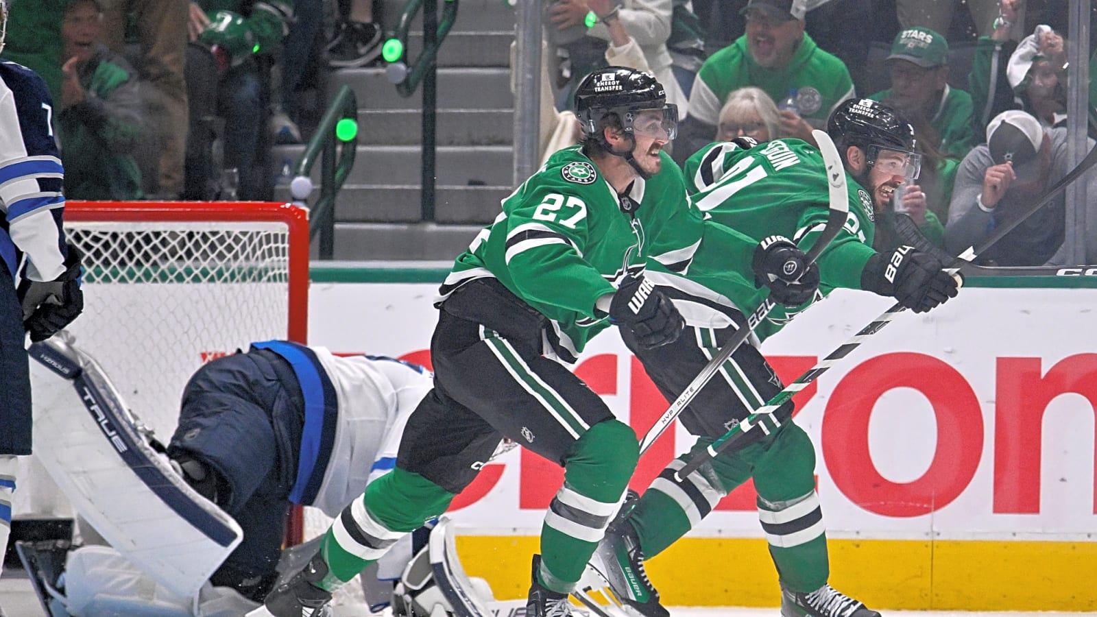 Two NHL Referees Blast On-Ice Officials for Bias Towards the Stars in Series vs. Jets