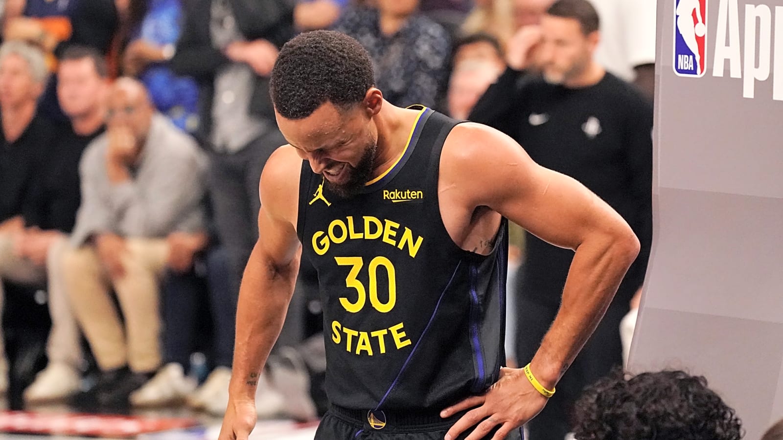 Stephen Curry expected to miss three more games