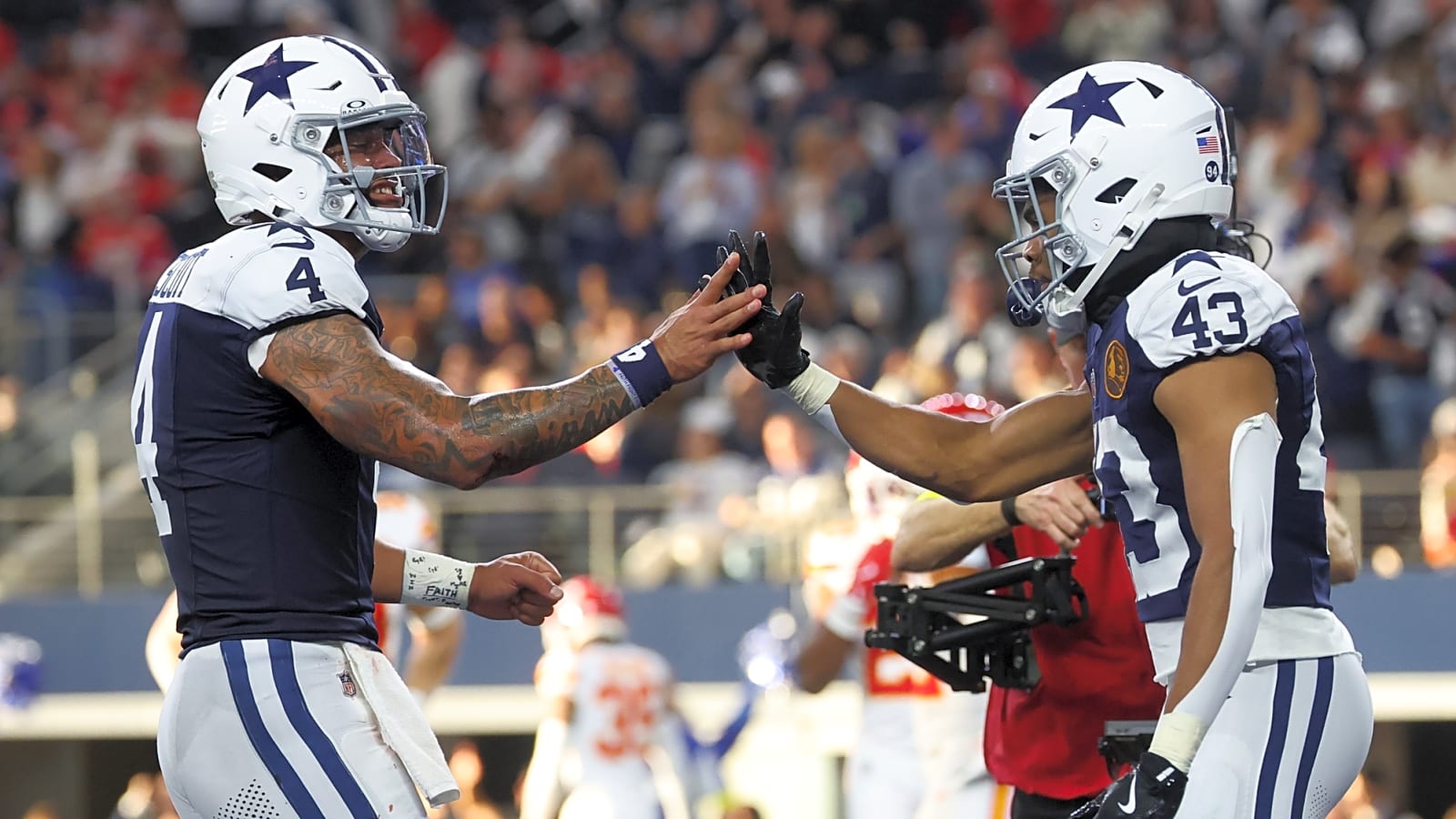 Cowboys outlast Chiefs in Thanksgiving Day classic
