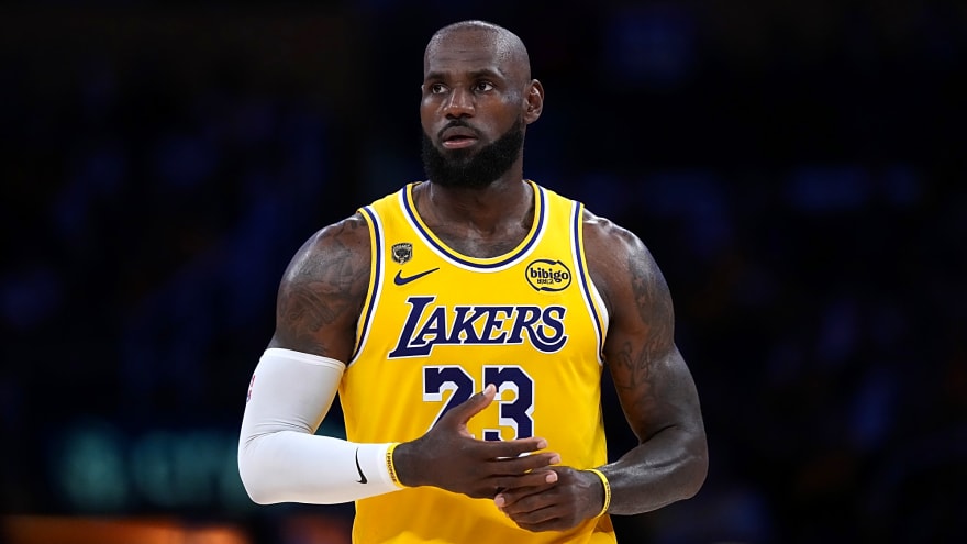 James' long streak of consecutive All-NBA appearances ends