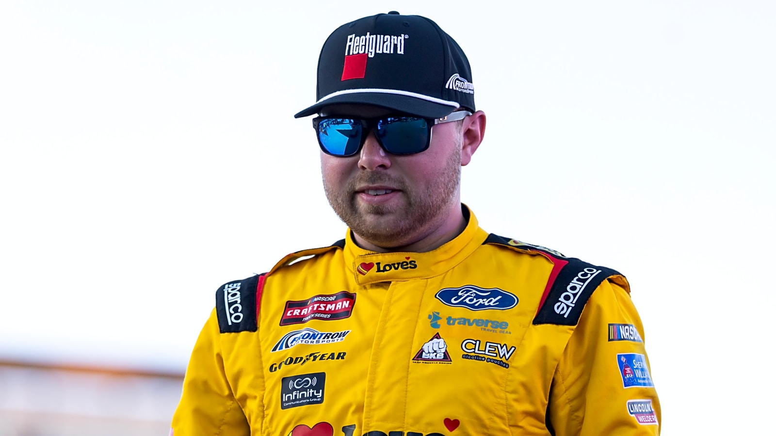 Layne Riggs holds off Ty Majeski to win at St. Petersburg