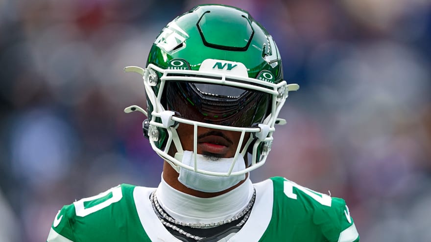 NY Jets’ Breece Hall admires Bears offense on 1K-milestone day