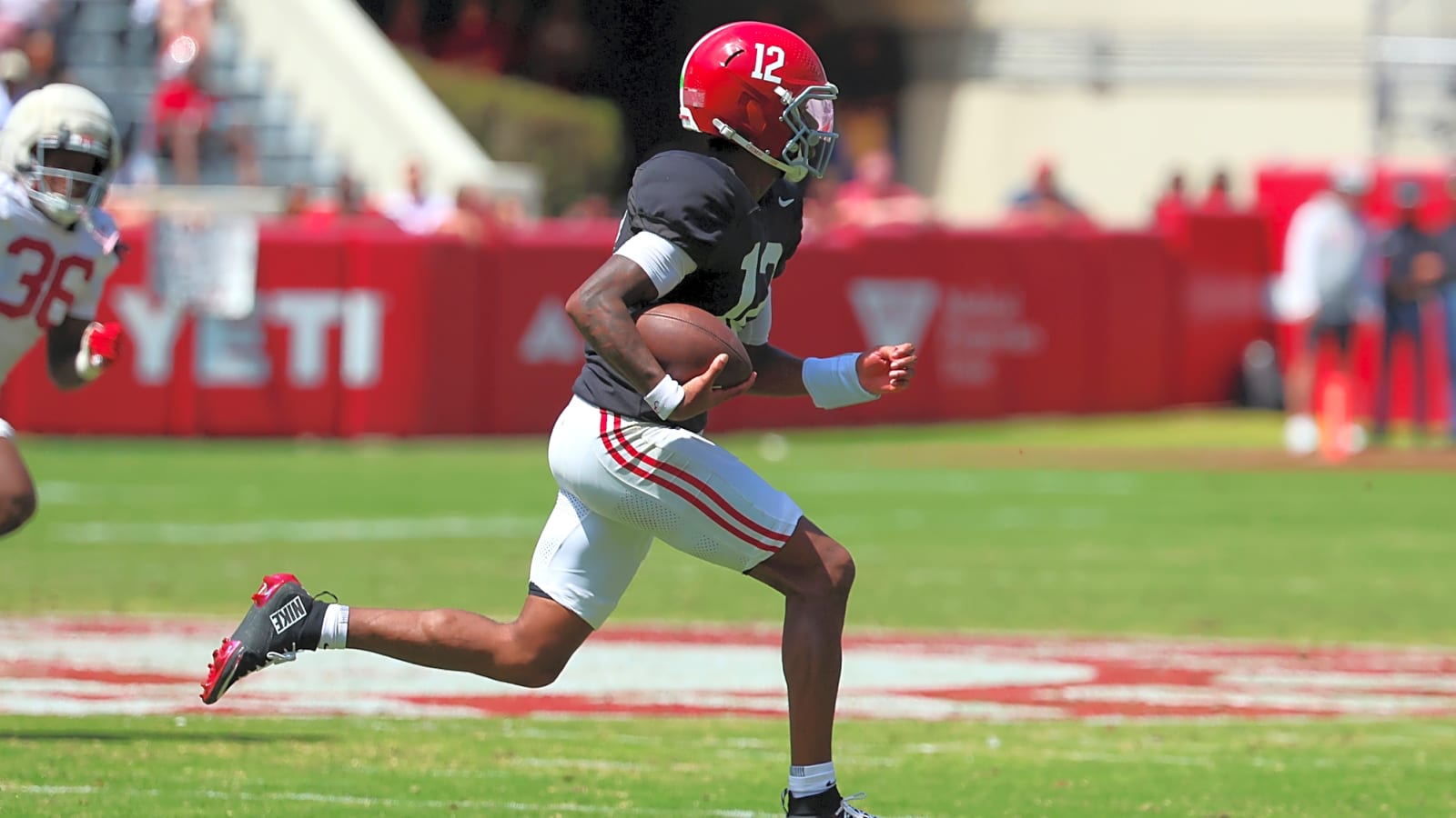 Ryan Coleman-Williams says it feels like 'playing a video game' when this Alabama QB is in