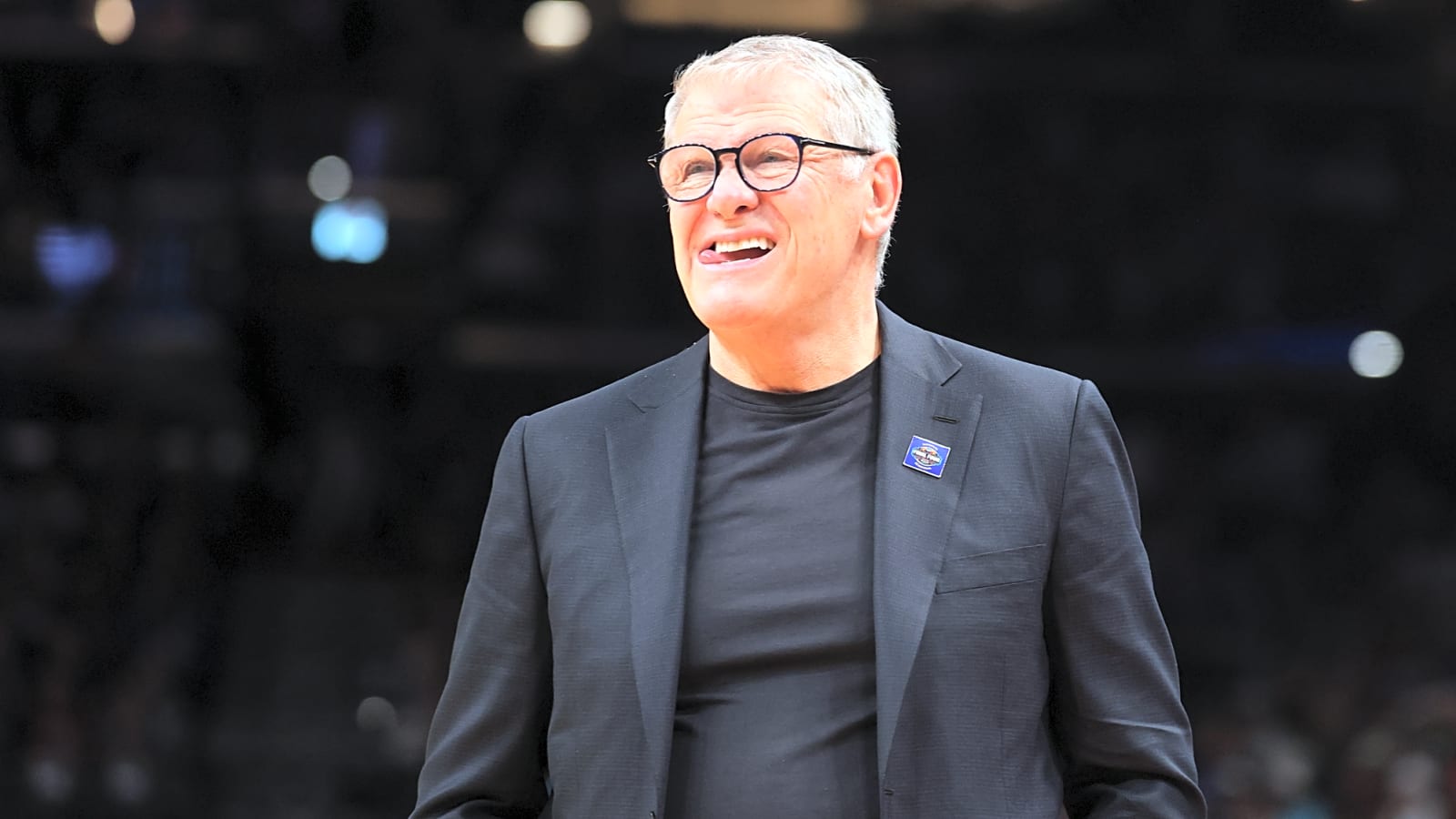 Geno Auriemma goes at Dawn Staley in heated postgame confrontation