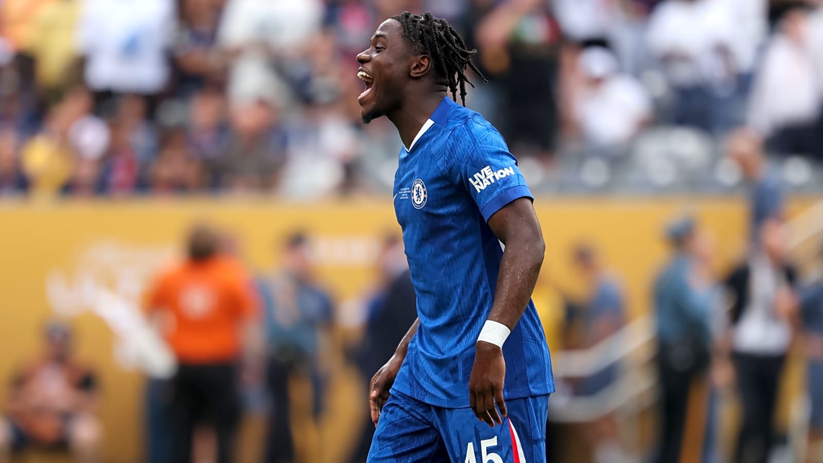 Chelsea midfielder wins just 1/4 duels and can’t get pass completion above 81%