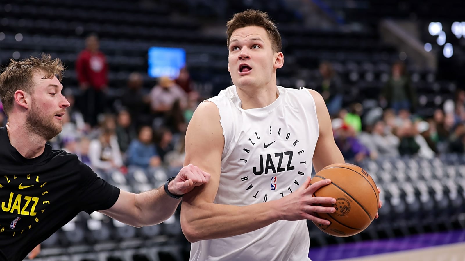 Report: Lakers eyeing Walker Kessler trade again