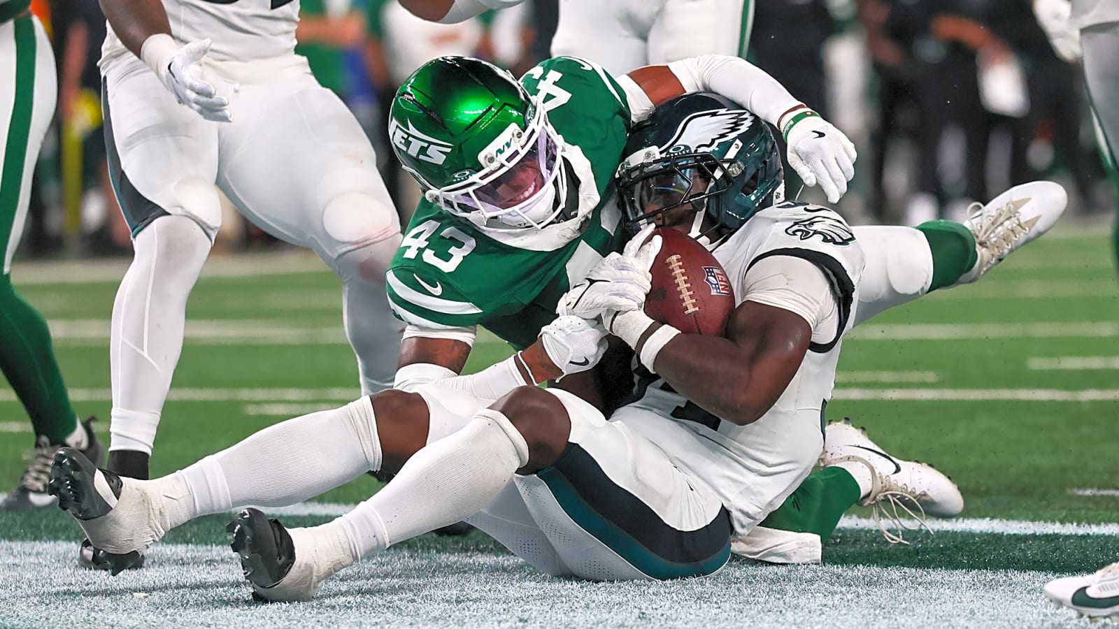 Jets begin roster cuts by waiving six players