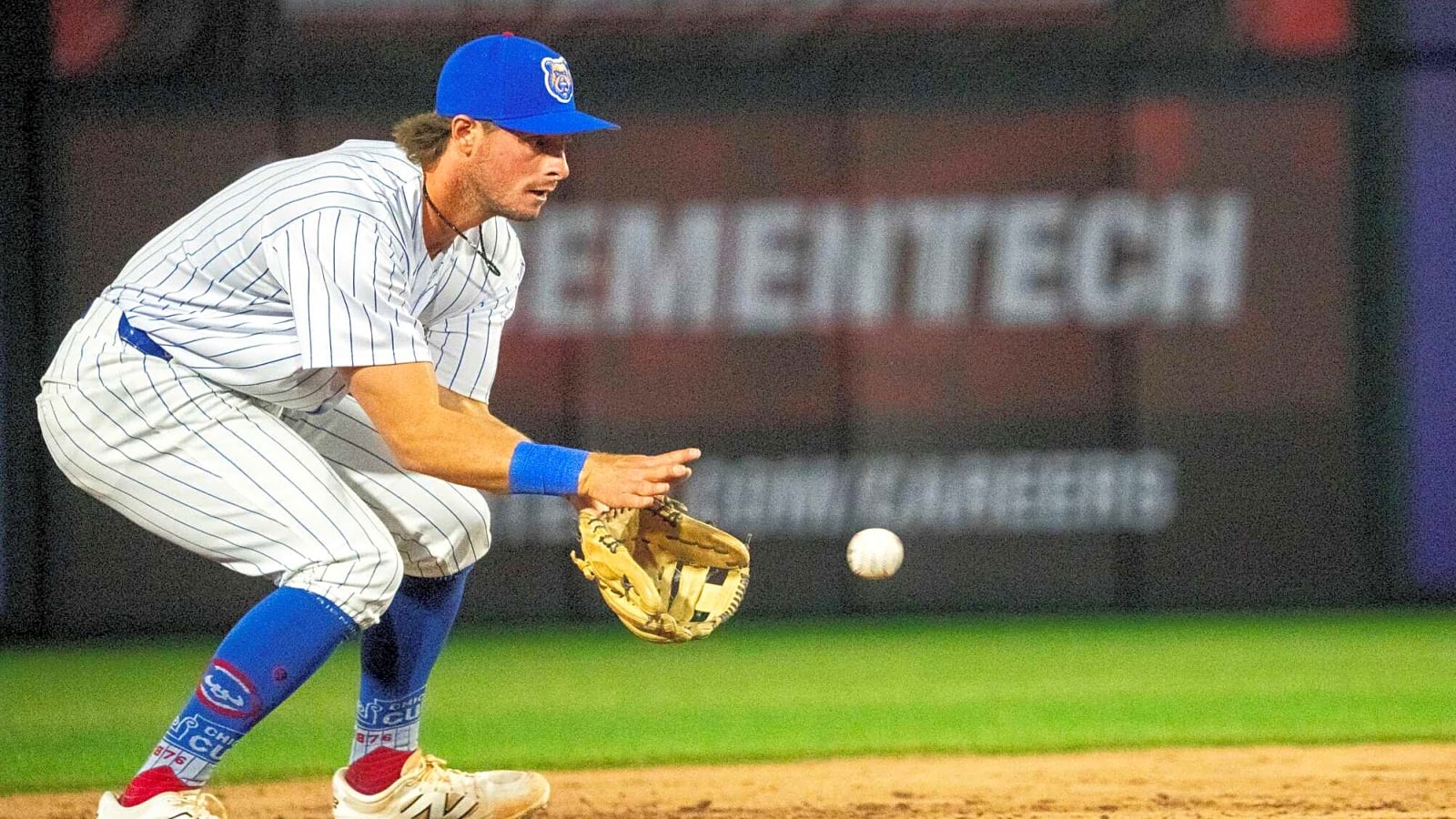 Blue Jays Claim Ben Cowles