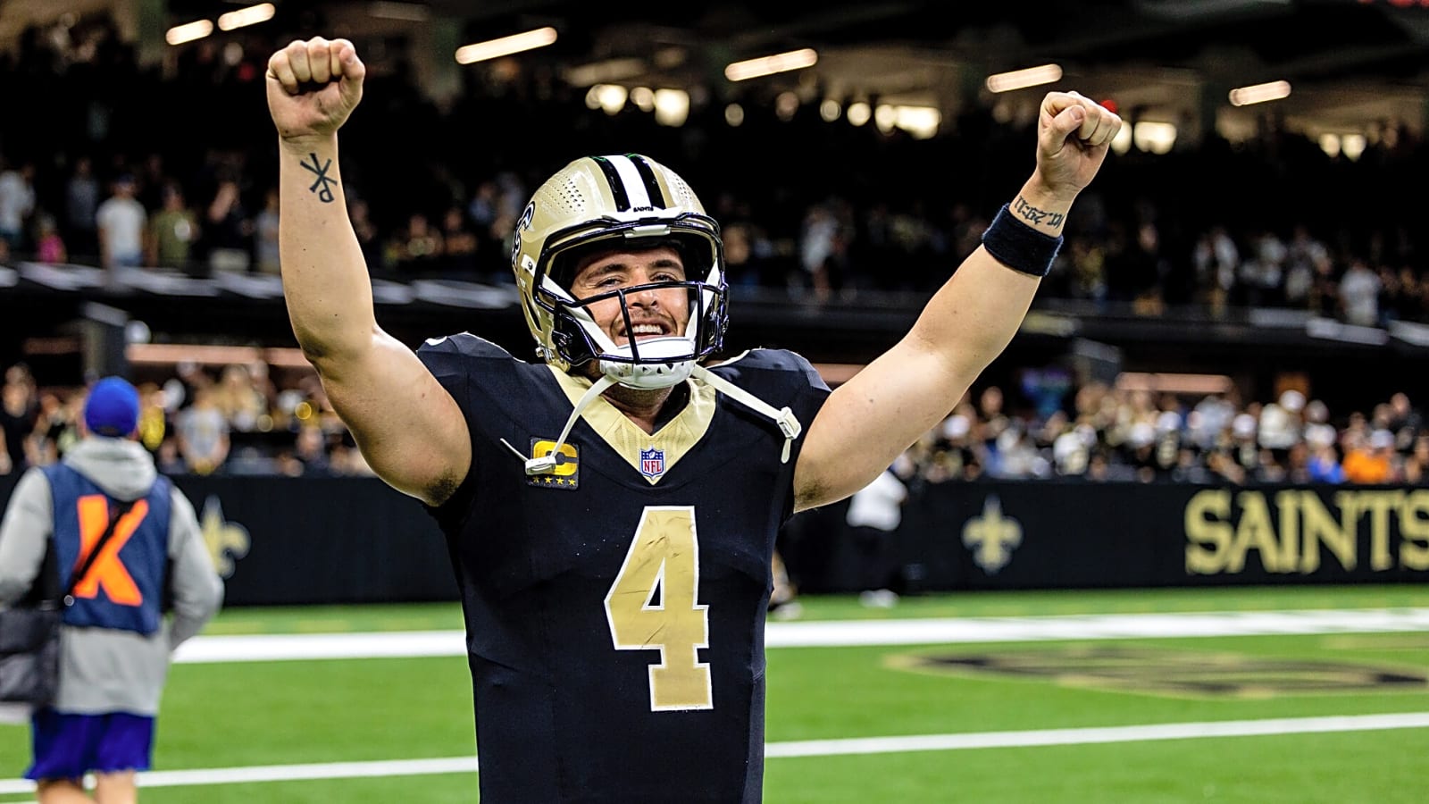 Insider updates if Derek Carr could make NFL comeback