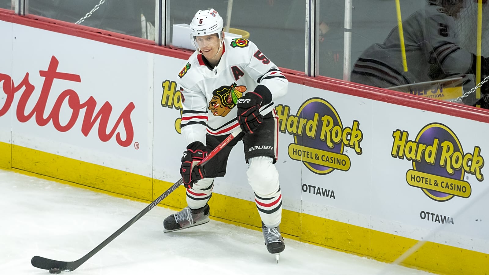 Bruins need to target $17.6M defenseman to replace Brandon Carlo