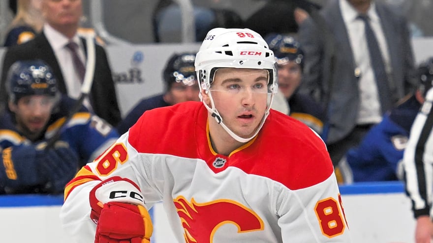 The Calgary Flames re-sign three players