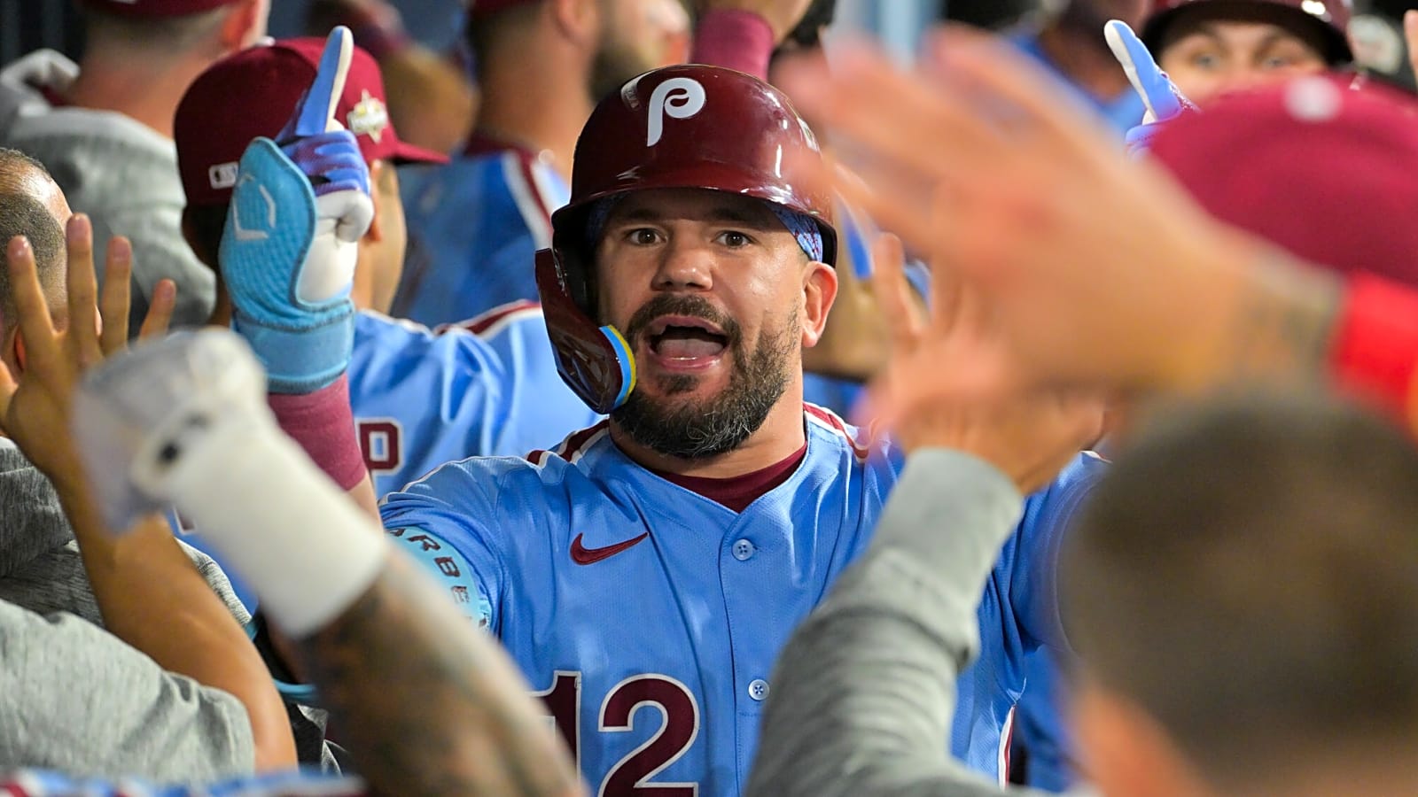 Pirates have an interest in Kyle Schwarber