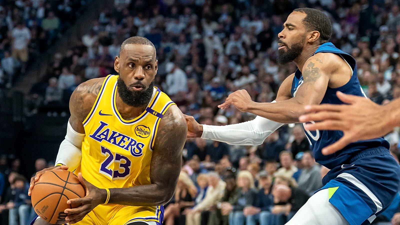 Los Angeles Lakers’ LeBron James Had No Words for Major Derrick Rose News