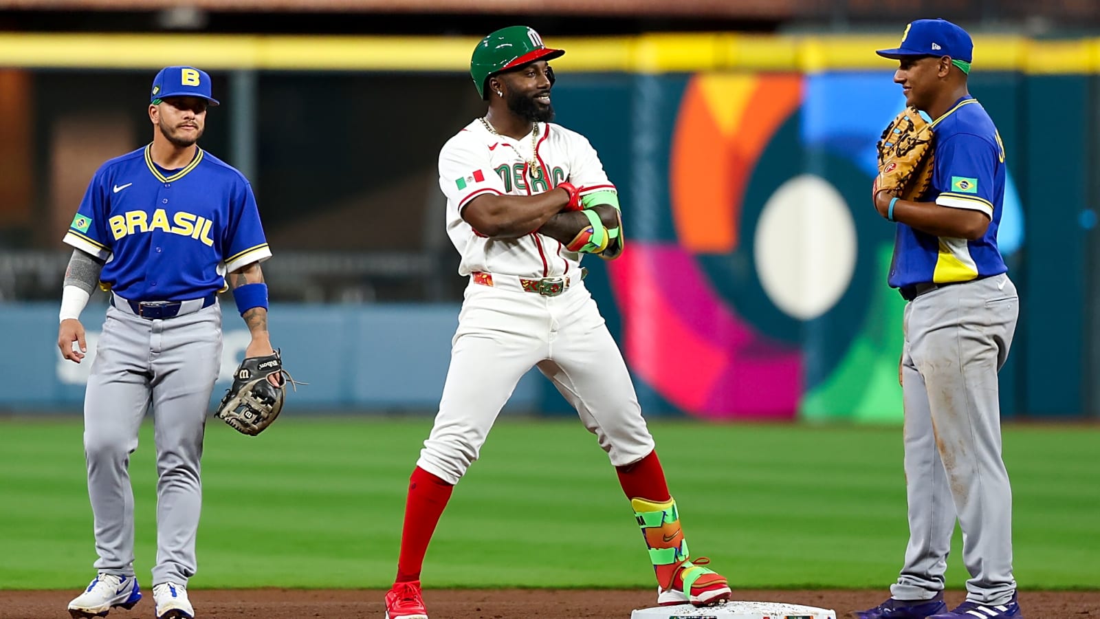 Randy Arozarena goes off on Cal Raleigh over handshake snub