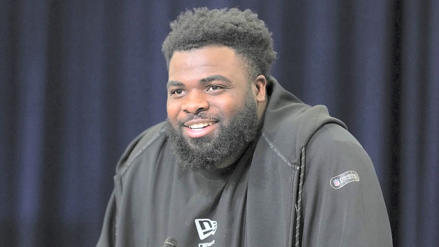 Panthers Sign Round 2 DT Lee Hunter, Wrap Draft Class