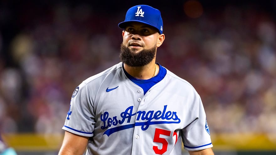 Dodgers release veteran right-hander