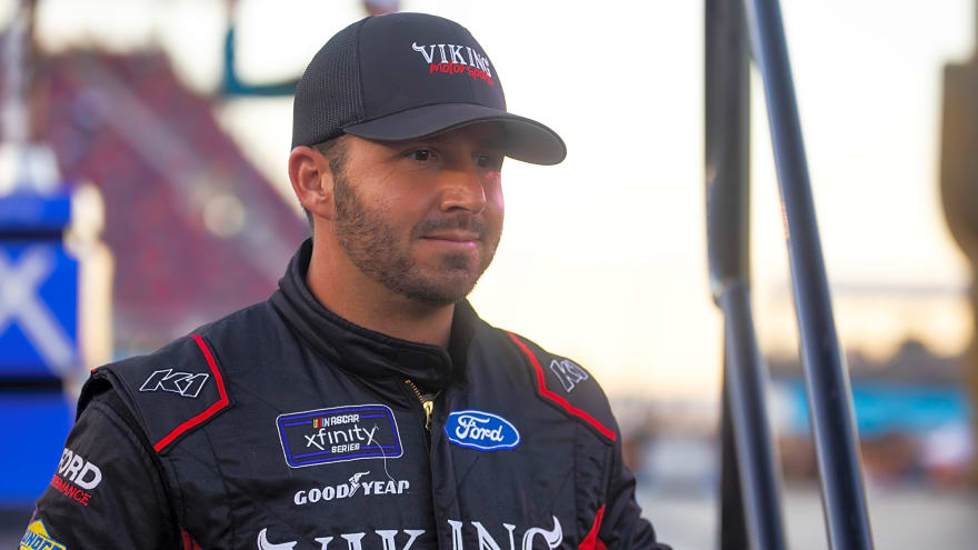 NASCAR team surprisingly parts ways with driver late in 2025 season