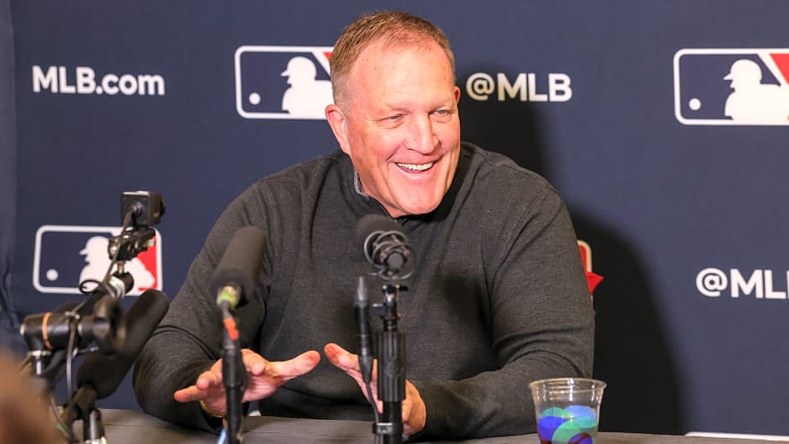 Milwaukee Brewers: 3 big questions as Spring Training begins for 2026 MLB season