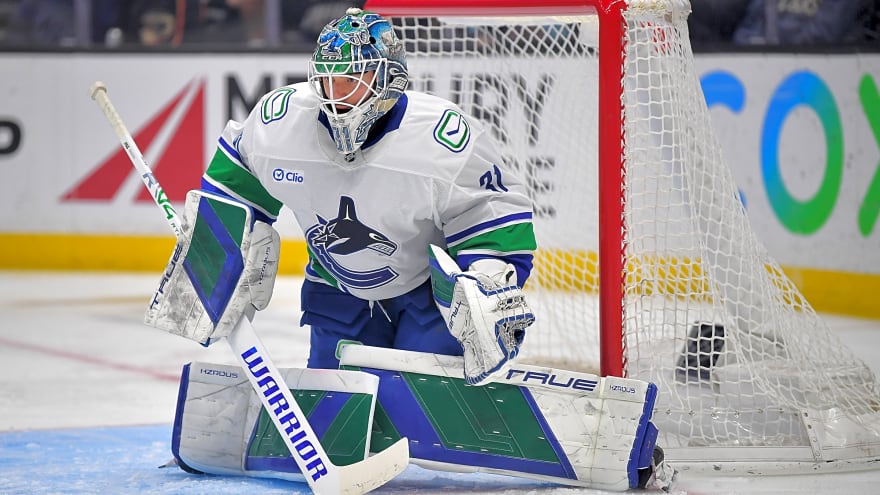 Calder Cup Champion Goalie Traded to Penguins