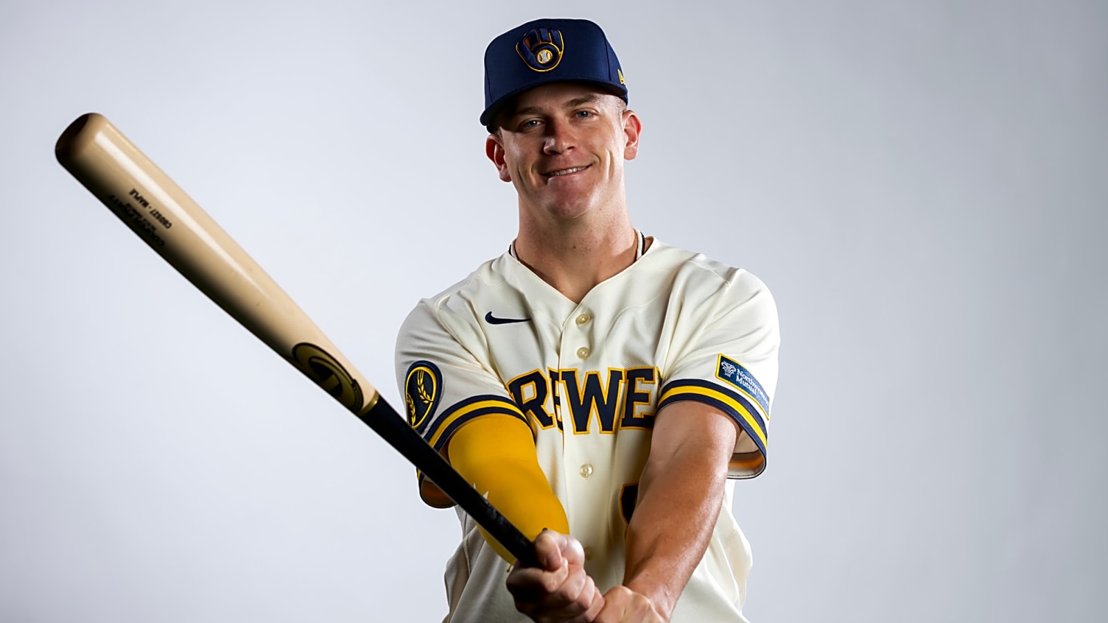 Brewers locking in prospect Cooper Pratt before MLB debut