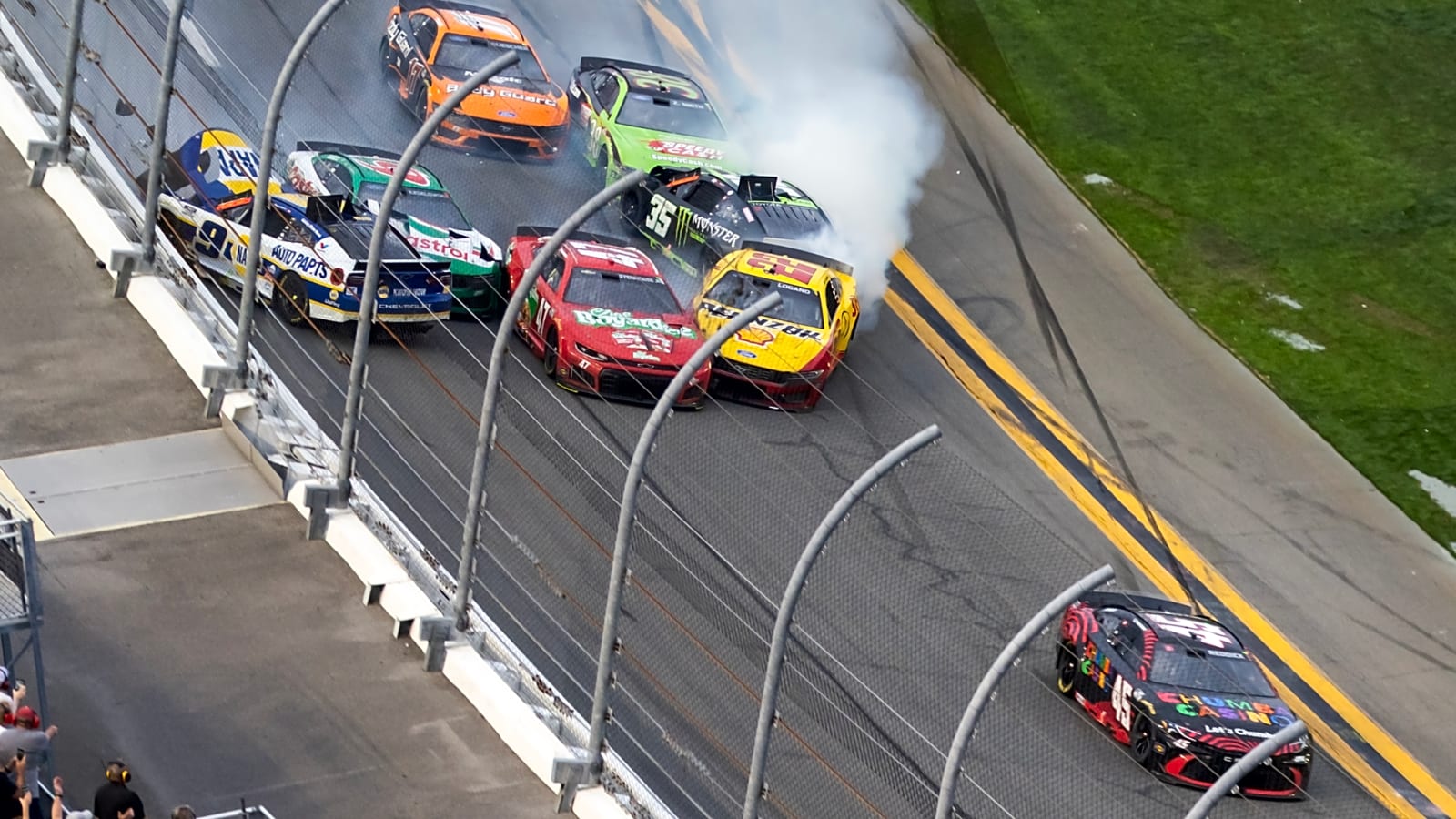 Denny Hamlin defends Riley Herbst's controversial last-lap move at Daytona