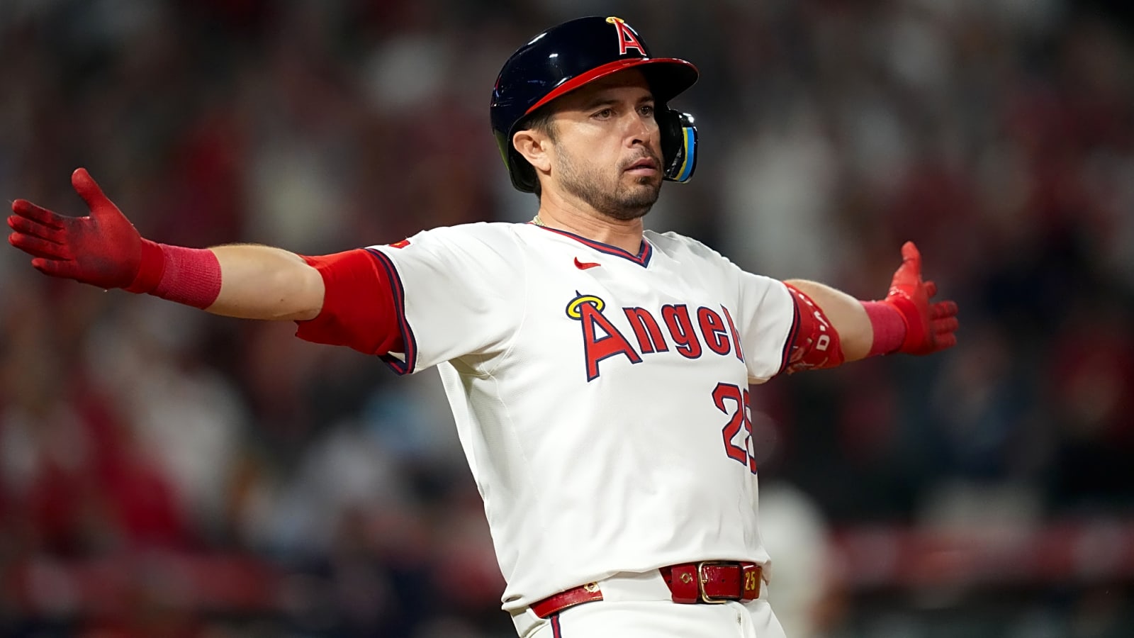 d’Arnaud’s Walk-Off Hit Lifts Angels to 6-5 Win Over Diamondbacks