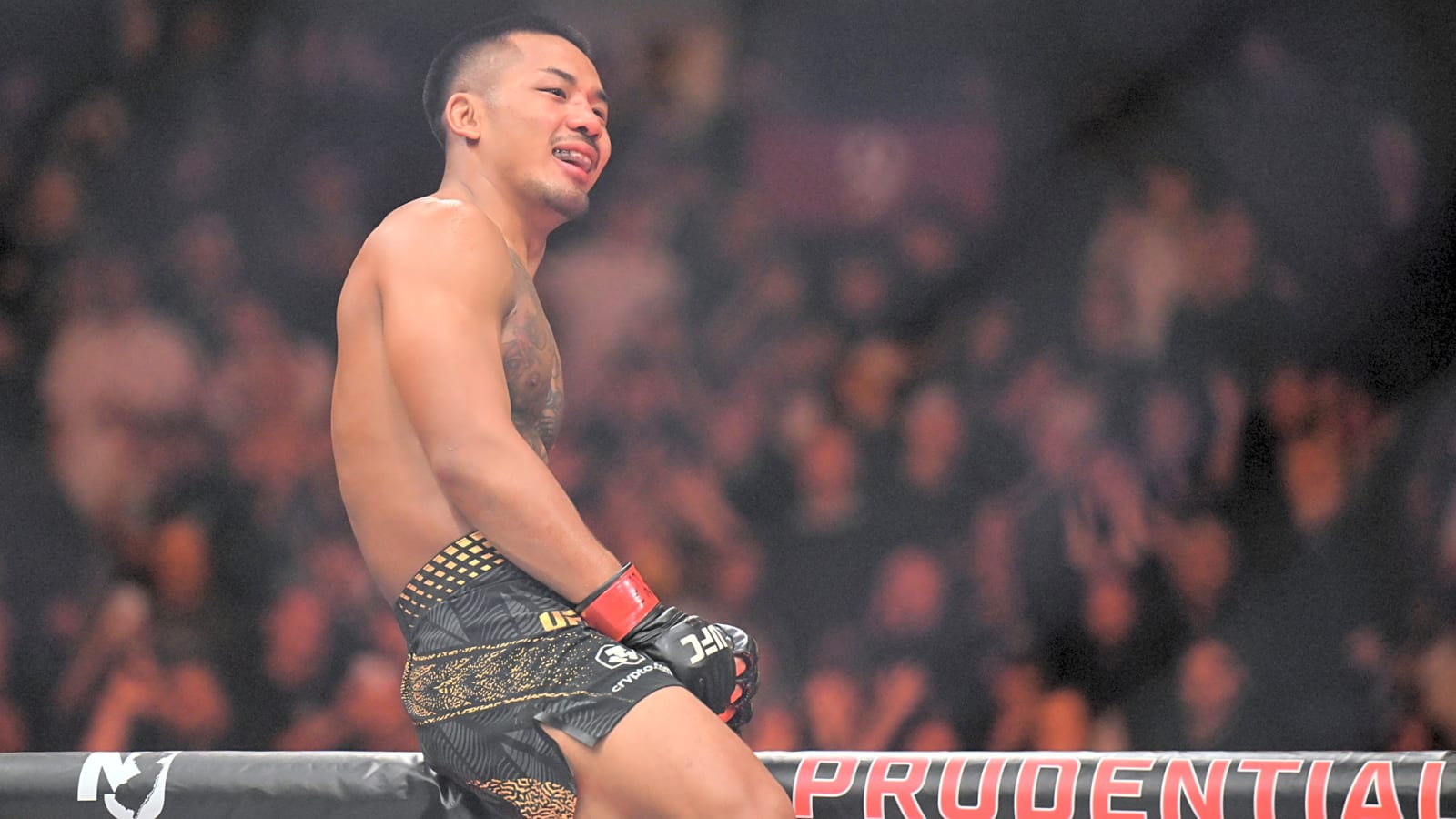 Joshua Van Survives Grappling Storm, Finishes Tatsuro Taira in Fight of the Year Candidate at UFC 328