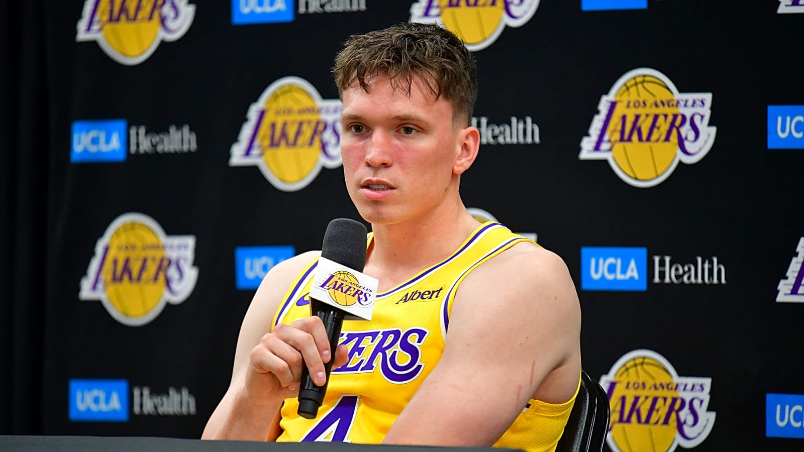 Lakers to waive Dalton Knecht after exploring trades