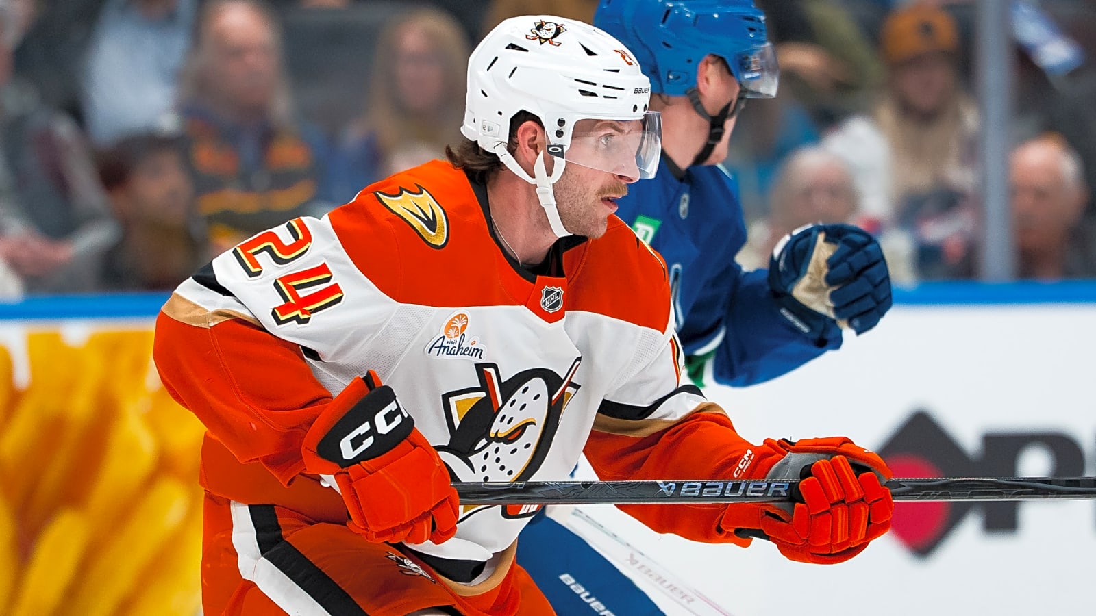 Lightning Sign Jansen Harkins