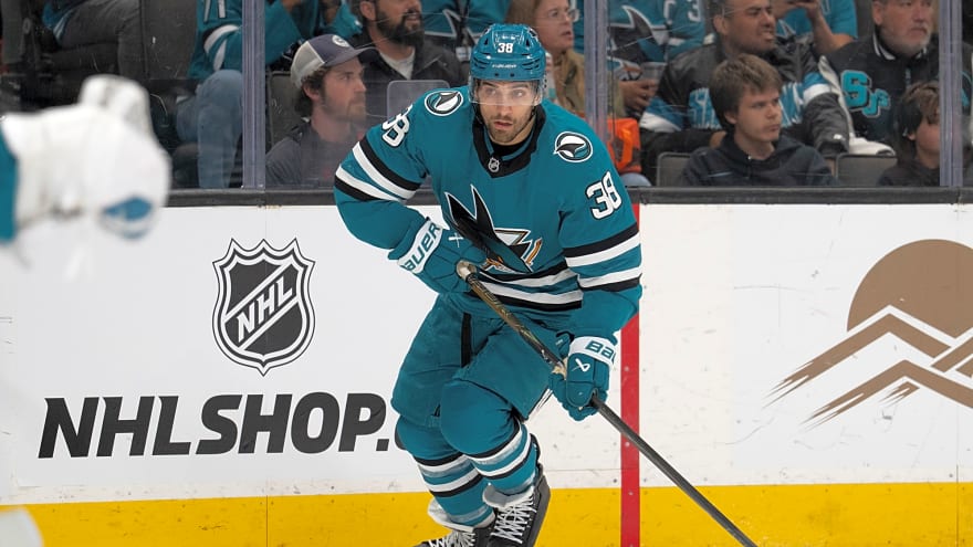 Jets Sign Mario Ferraro to 3-Year Deal