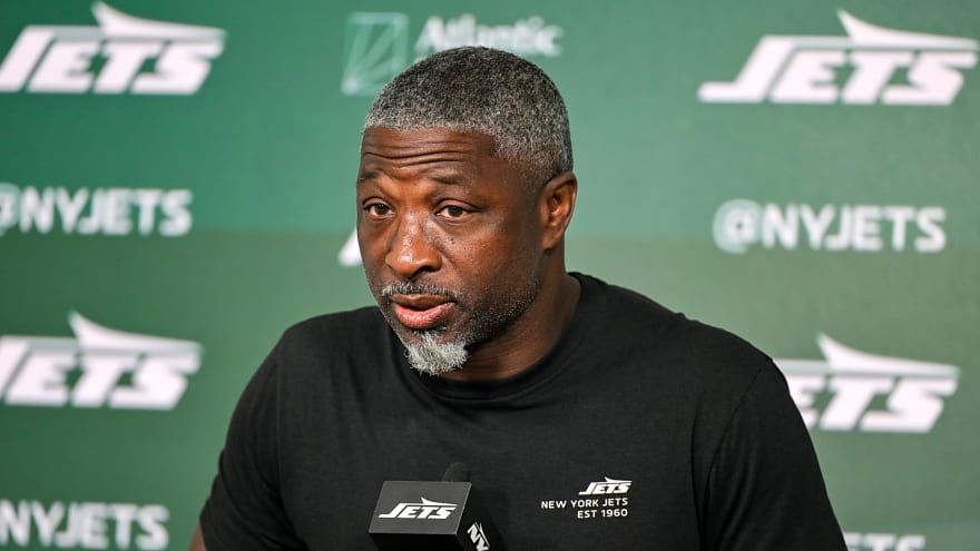 Jets HC Aaron Glenn addresses Brendan Sorsby rumors