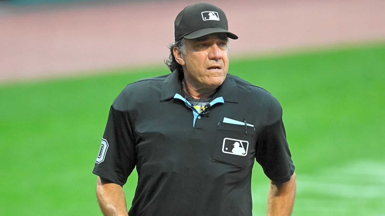 Veteran MLB umpire retires after having one of 'worst performances'