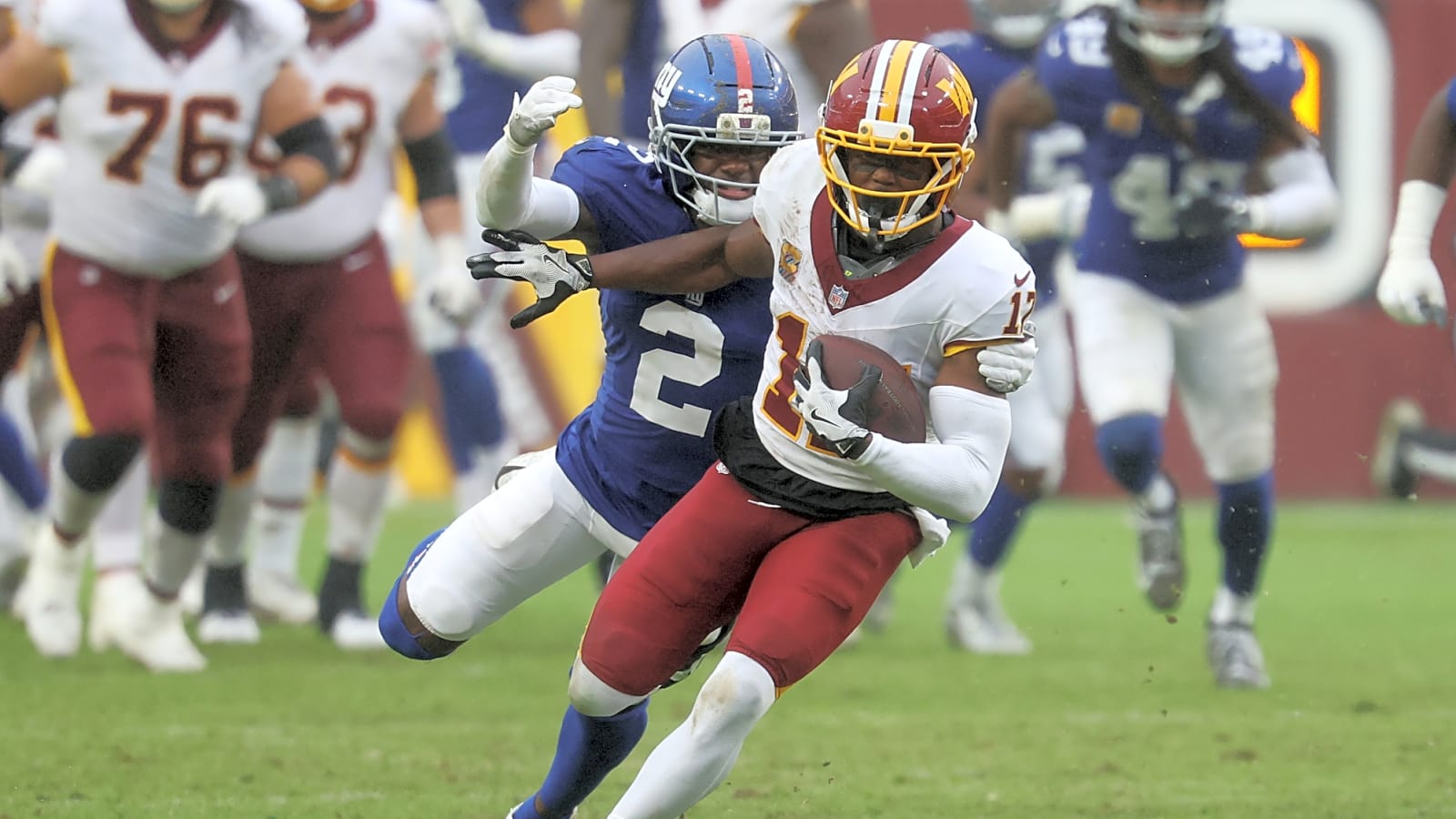 Commanders WR Terry McLaurin Carted Off With Knee Injury