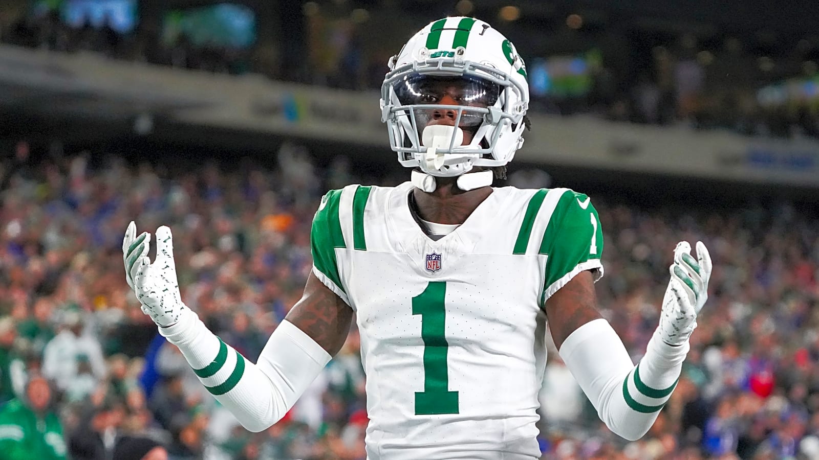 Jets agree on record-setting extension with All-Pro CB