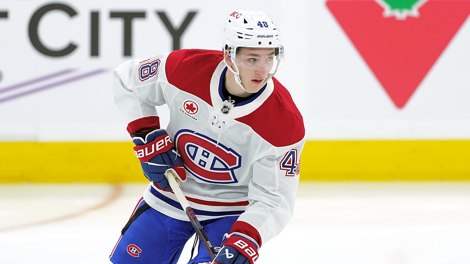Lane Hutson deal imminent: Elliotte Friedman doesn’t believe in it