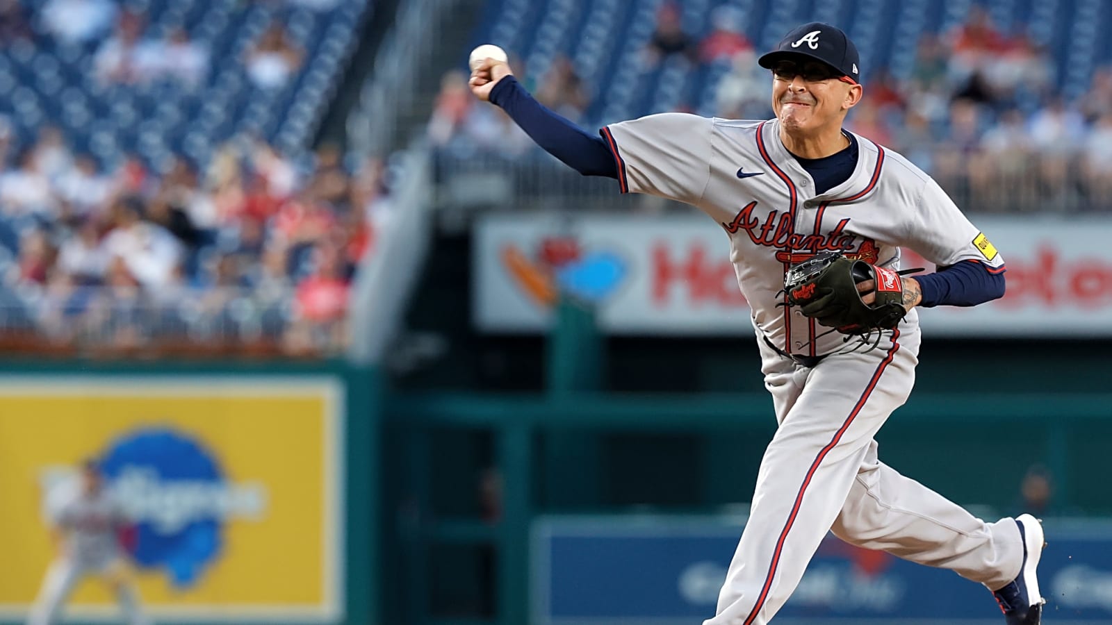 Another beloved Braves figure joins Giants coaching staff