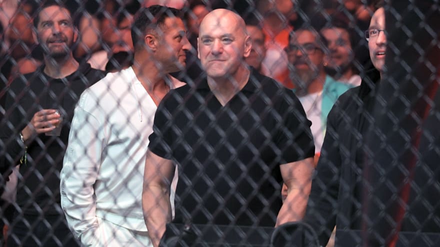 Dana White awards snubbed UFC featherweight with Performance of the Year for brutal KO win